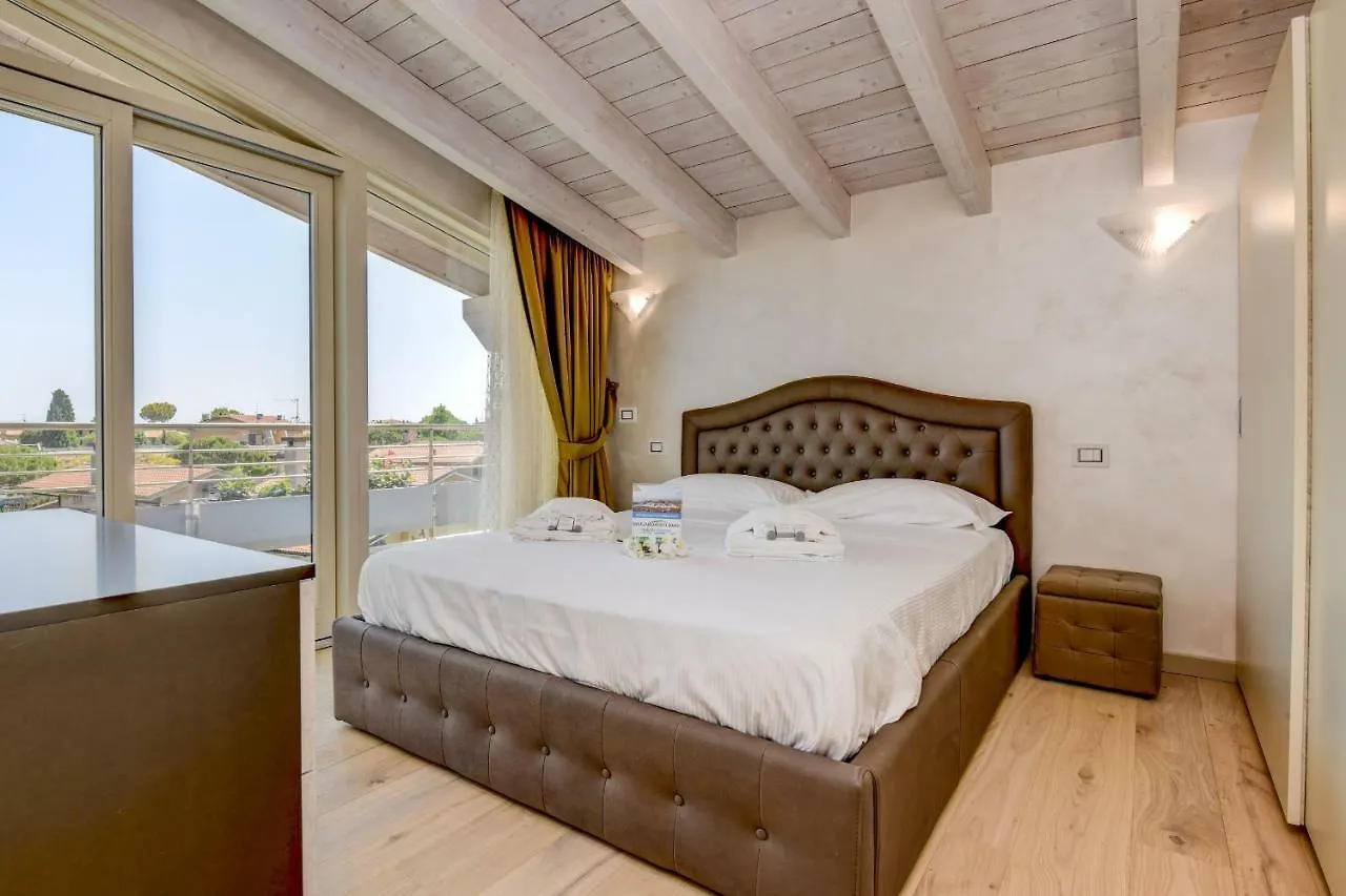 アパート My Sirmione Lake Loft イタリア